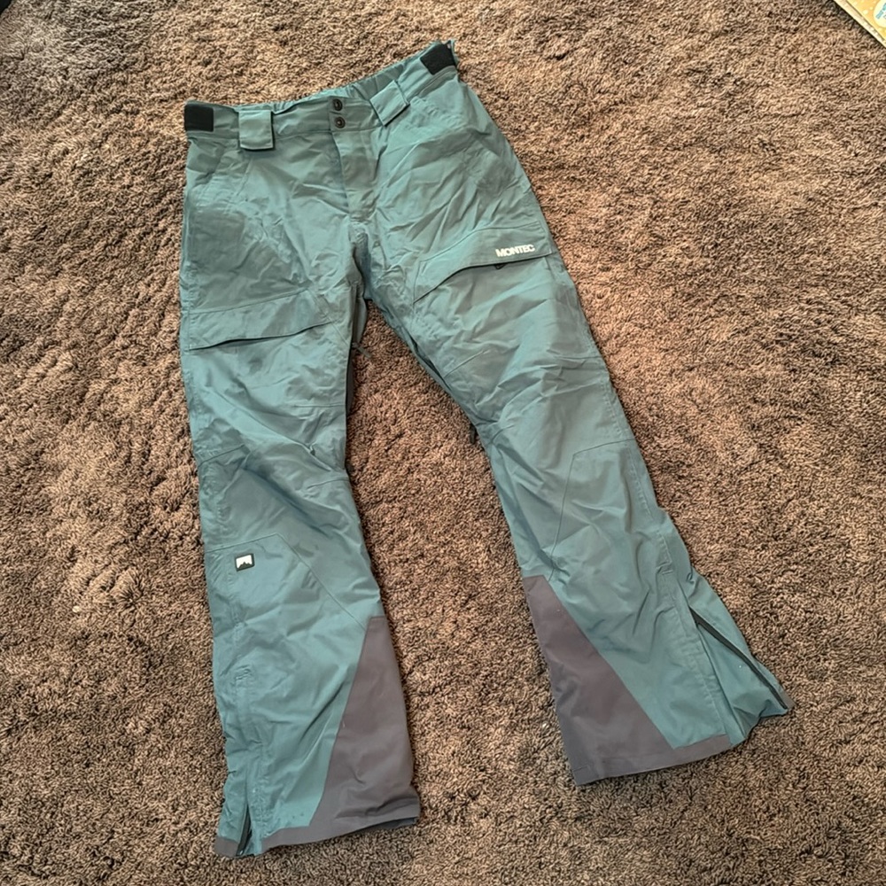 Montec ski/snowboard pants.